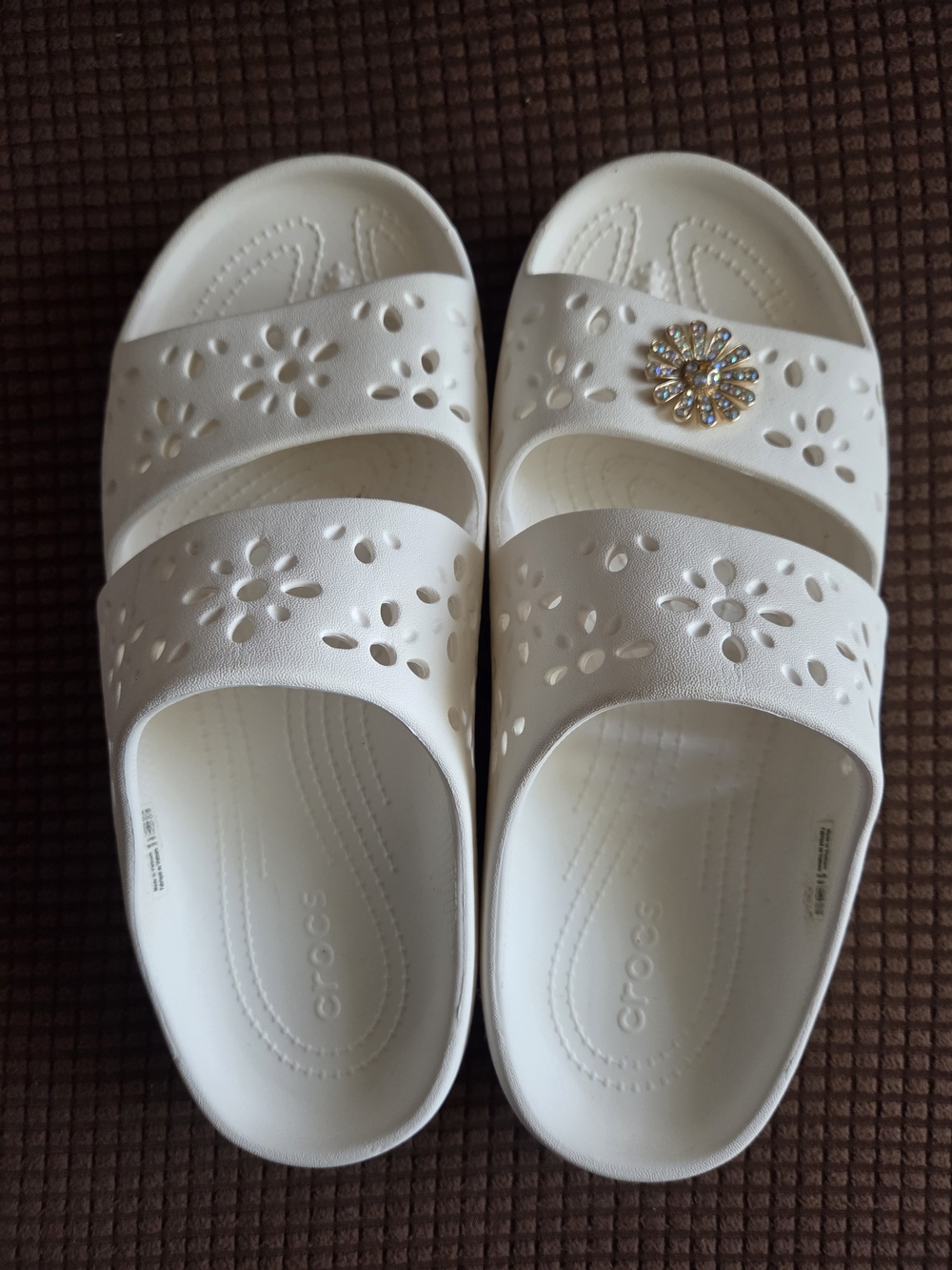 Crocs Classic Floral Cut Out Women’s Sandals White Size 11